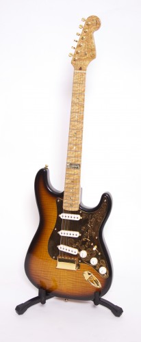 Stratocaster Diamond Dealer 40th Anniversary Limited Edition No 95 of 150 1984 John Page