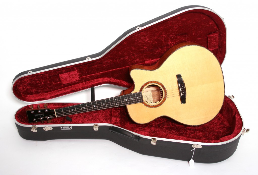 Lakewood J-56 Custom Shop